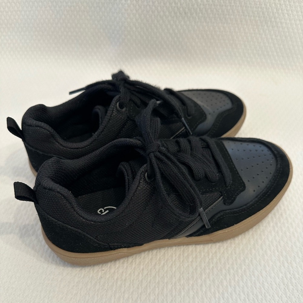 Black and Brown Boys Sneakers - Picture 6 of 8